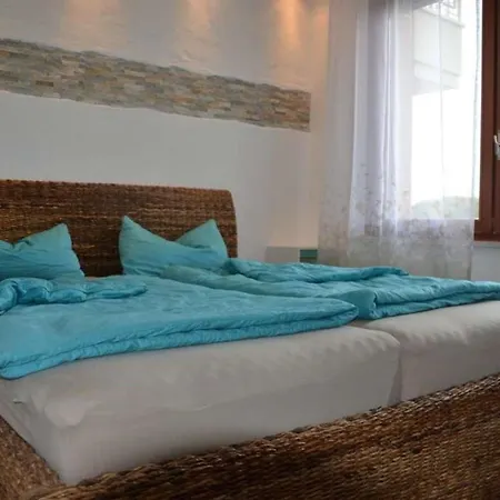 Διαμέρισμα Inviting With Pool Near The
