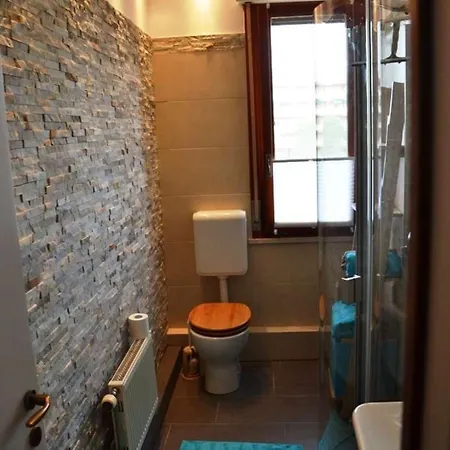 Διαμέρισμα Inviting With Pool Near The